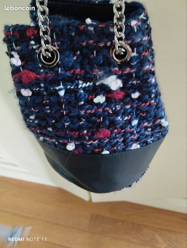 Petit sac boule en laine et fond skai, chaîne de grande qualité (image 2)