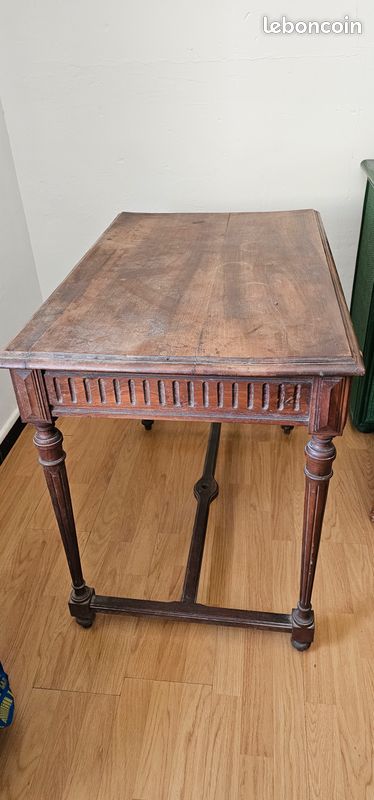 Petite table ancienne (image 2)