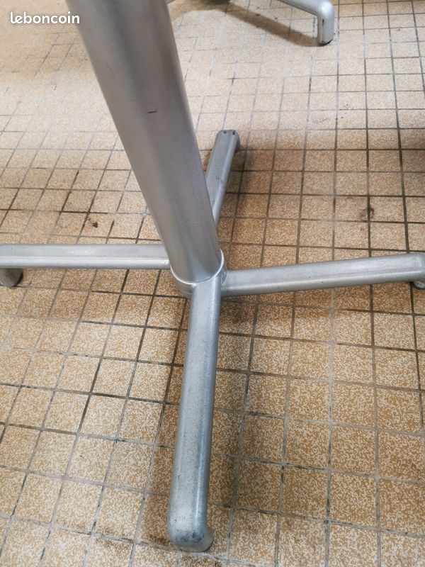 4 Tables de terrasse (image 3)