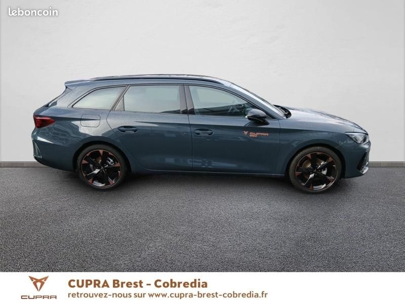Cupra Leon ST 1.5 eTSI Hybrid 150ch V DSG7 (image 4)