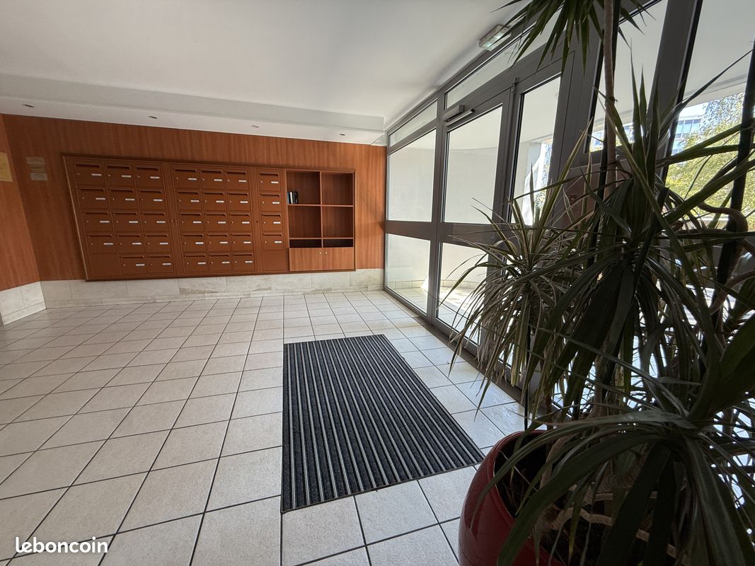 Appartement 4 pièces 80 m² · à Reims · 80 m² · 890 €