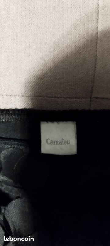 Top pour femme Camaïeu couleur noir taille 36/38 excellent état comme neuf (image 3)