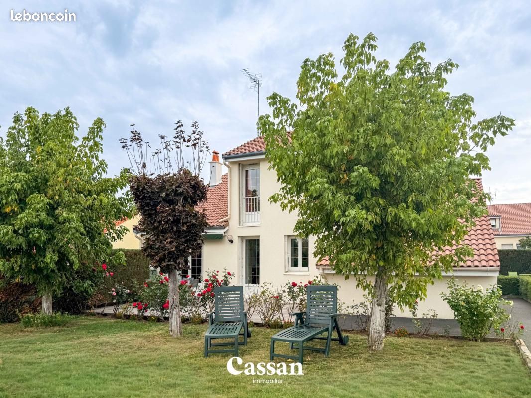 Maison 4 pièces 95 m² · à Arpajon-sur-Cère · 95 m² · 227 900 €