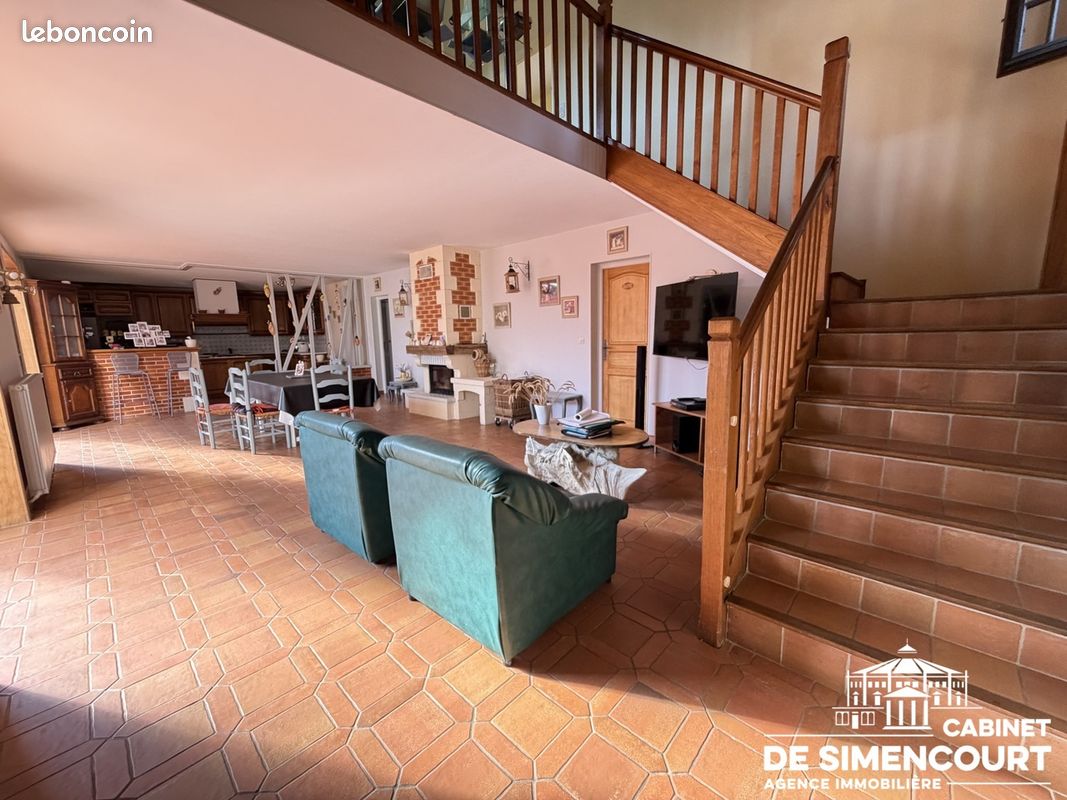 Maison 7 pièces 270 m² · à Montreuil-sur-Brêche · 270 m² · 286 000 €