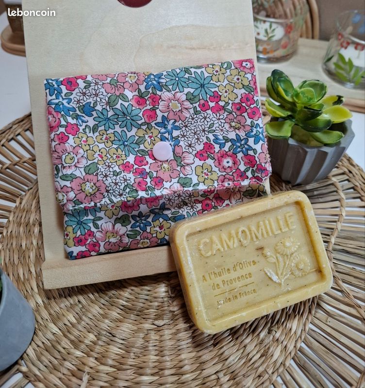 Pochette étui à savon neuf fait-main (image 1)