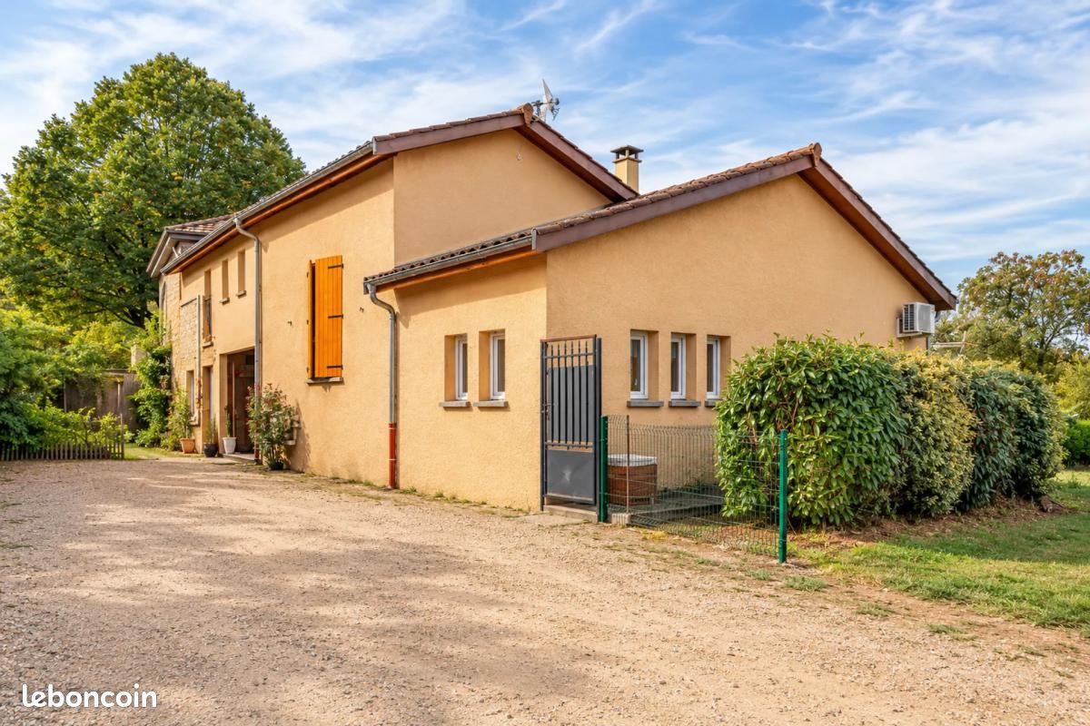 Maison 5 pièces 202 m² · à Villefranche-sur-Saône · 202 m² · 499 000 €