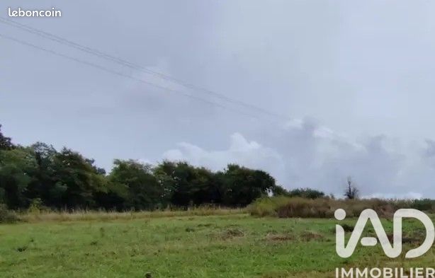 Terrain 3300 m² · à Montabard · 3 300 m² · 39 200 €