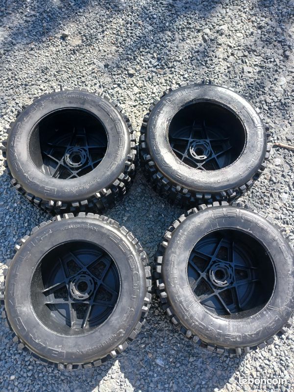 Lot de 4 roues pour arma outcast 6s (image 3)