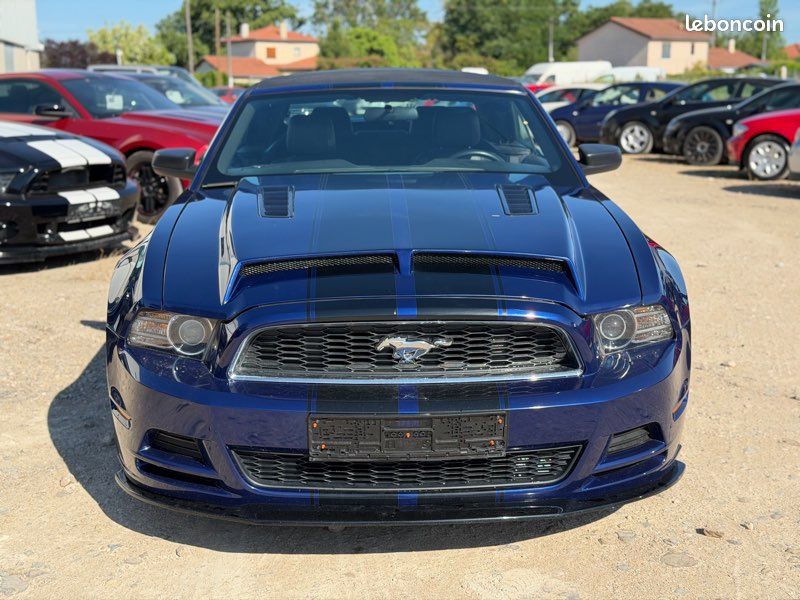 Ford Mustang Cabriolet 3.7i V6 307cv BVA 2014 (image 2)