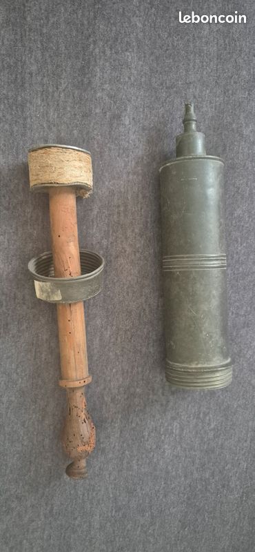 Clystere etain et bois (image 3)