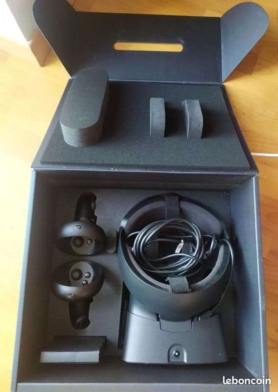 Oculus Rift S (image 2)