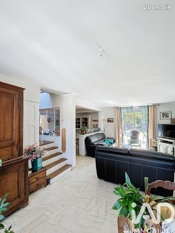 Maison 7 pièces 170 m² · à Pringy · 170 m² · 445 000 €