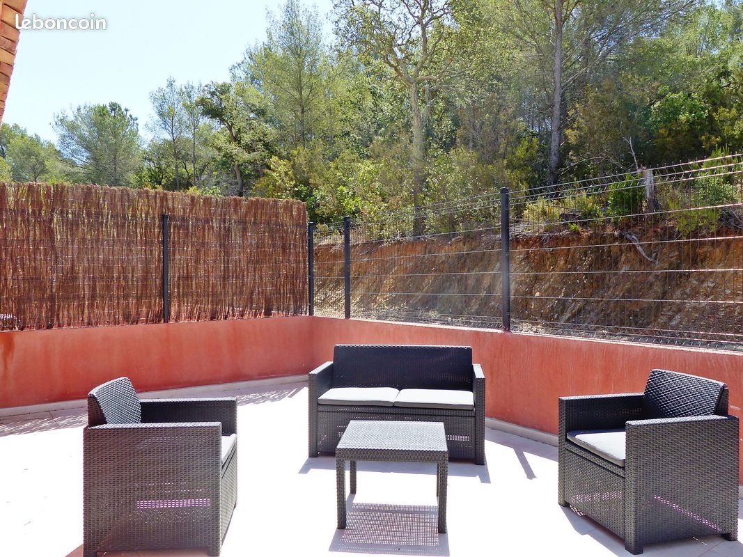 Location saisonniere - la londe-les-maures : maisons 6 couchages (image 1)
