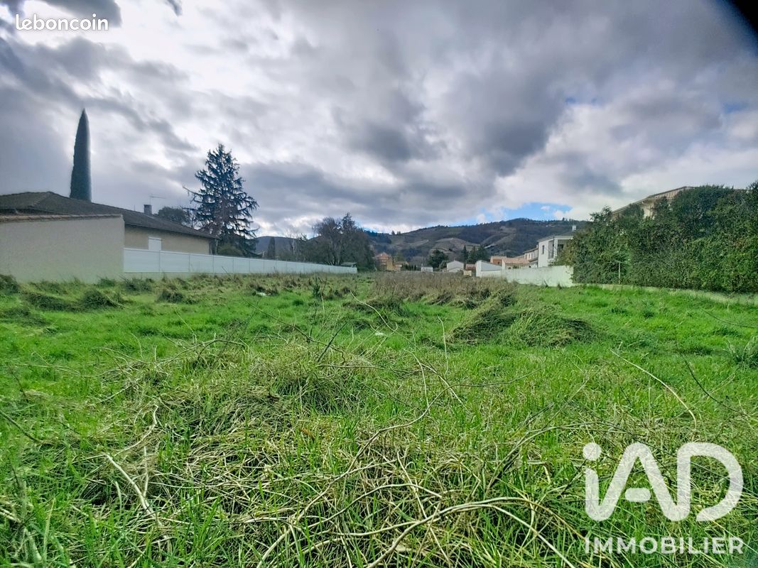 Terrain 320 m² · à Tournon-sur-Rhône · 320 m² · 73 600 €