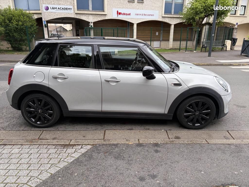 MINI MINI 1.5i 136CH BVA 5P F55 LCI Cooper Business Design PHASE 2 / Caméra / CarPlay (image 6)