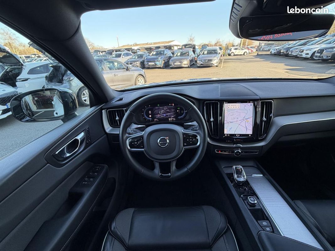 VOLVO XC60 T6 R-DESIGN 253 + 145ch AWD GEARTRONIC (image 3)