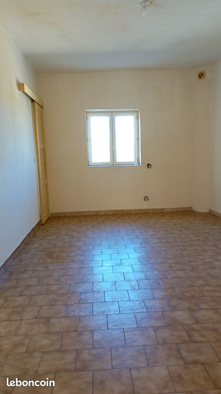 Appartement 3 pièces 46 m² · à Saint-Victor-de-Malcap · 46 m² · 390 €/mois