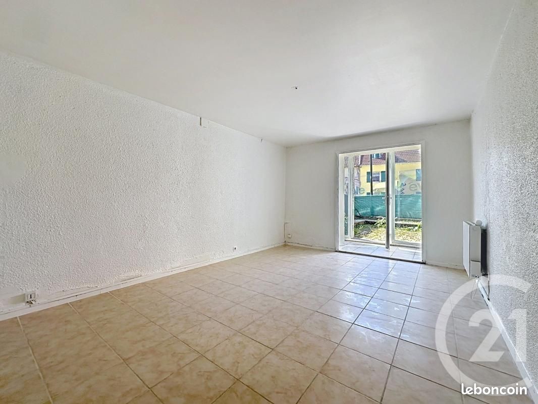 Appartement 2 pièces 50 m² · à Dampierre-les-Bois · 50 m² · 430 €/mois