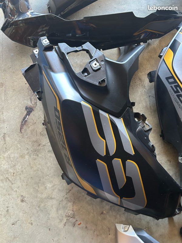 Lot de carénage 1250gs exclusive (image 3)