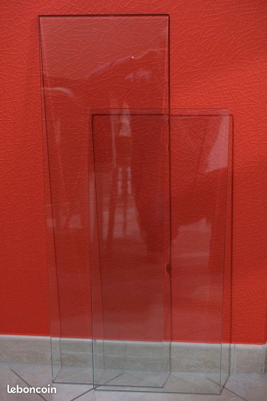 Tablettes en verre (image 1)