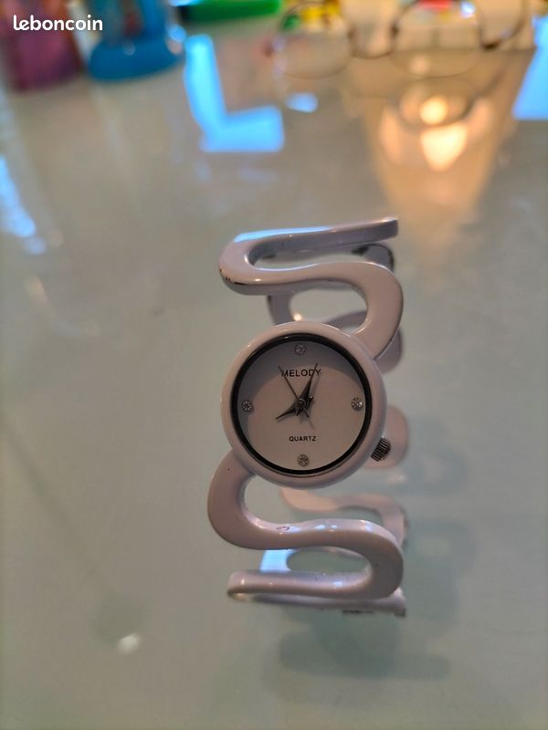 Rênes De Dressage En Cuir Laminé Rond - Pour Bride De Cheval - Qualité équitation Classique Rênes Dressage Cuir Rênes De Dressage En Cuir Laminé Rond - Pour Bride De Cheval - Qualité équitation Classique Rênes Dressage Cuir