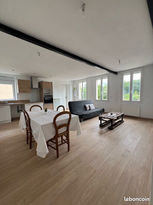 Appartement 3 pièces 70 m² · à Rozet-Saint-Albin · 70 m² · 700 €