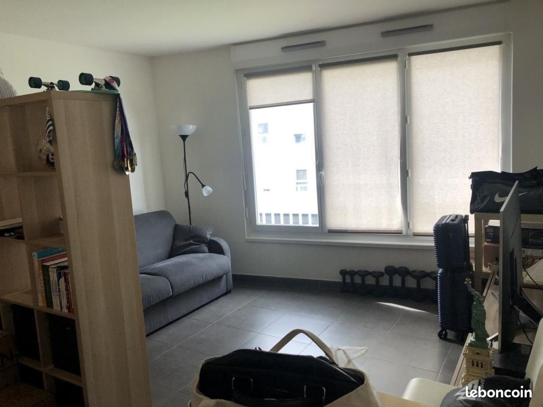 Appartement 1 pièce 27 m² · à Issy-les-Moulineaux · 27 m² · 900 €