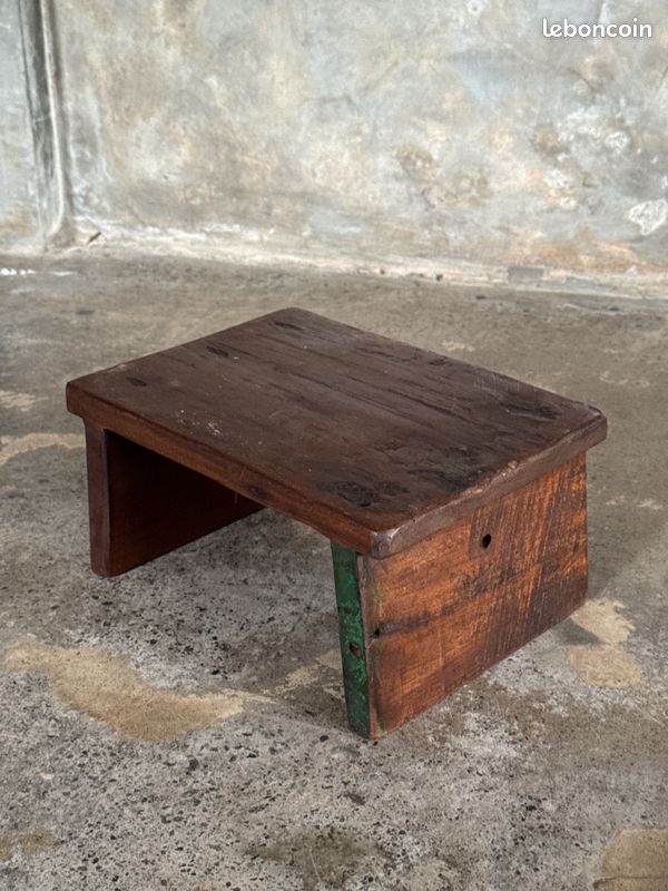 Petit tabouret d'appoint en teck upcyclé traces de chromie verte pied (3278) (image 3)