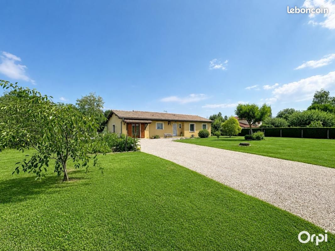Maison 5 pièces 118 m² · à Savarthès · 118 m² · 229 000 €