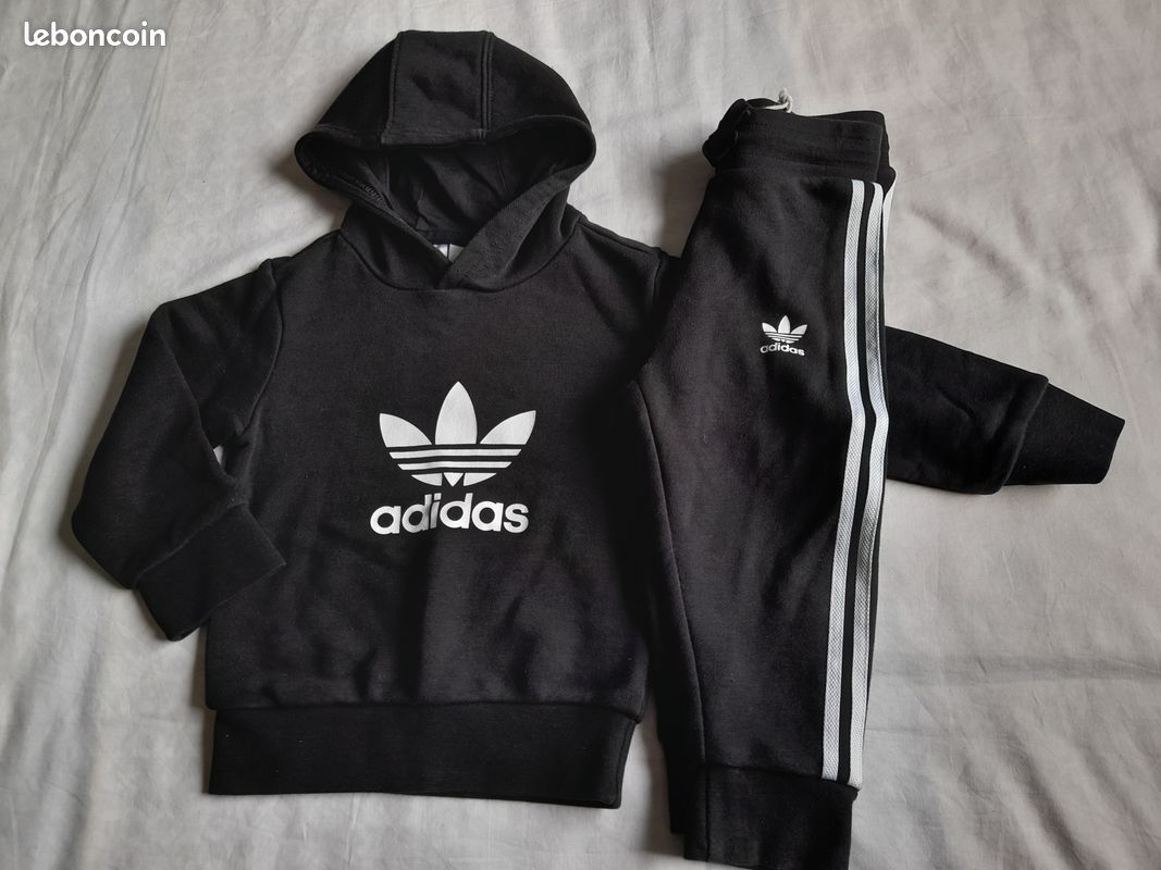Jogging Adidas noir 24 mois ans comme neuf Vêtements bébé