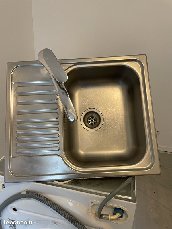 Évier Blanco avec mitigeur Hansgrohe (image 1)