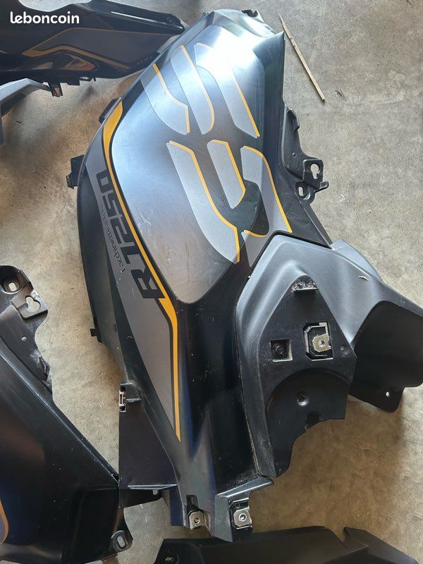Lot de carénage 1250gs exclusive (image 2)