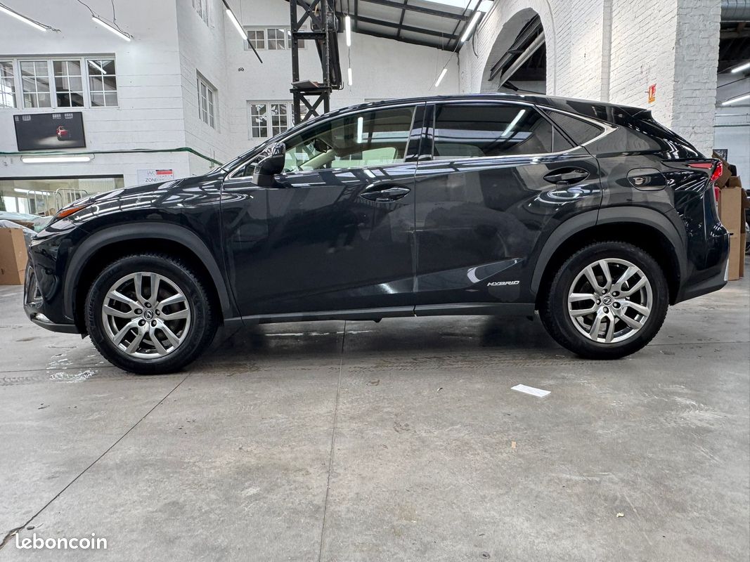 Lexus NX 300h 2WD Luxe Plus MY21 (image 2)