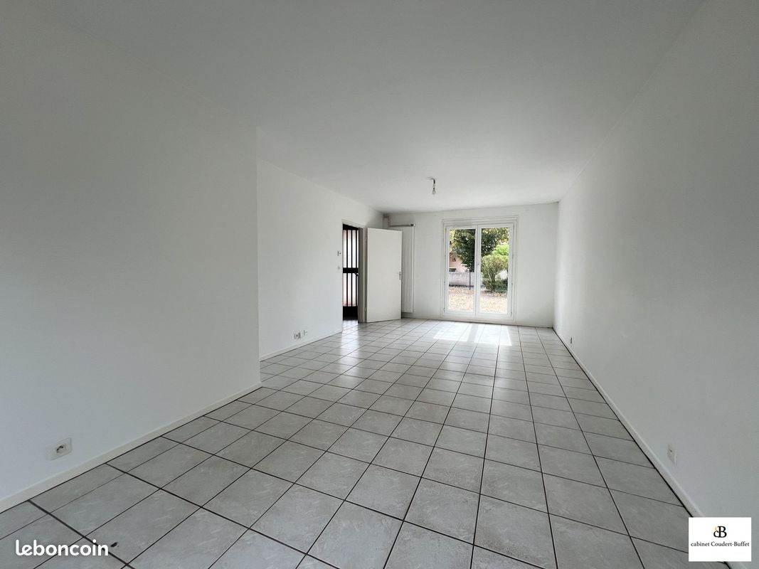 Maison 4 pièces 90 m² · à Sury-près-Léré · 90 m² · 724 €/mois