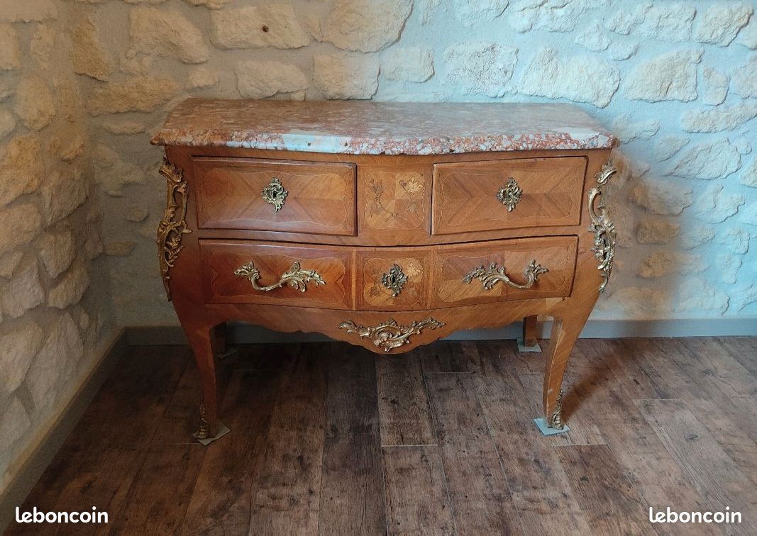 Commode à tiroirs style Louis XV (image 1)