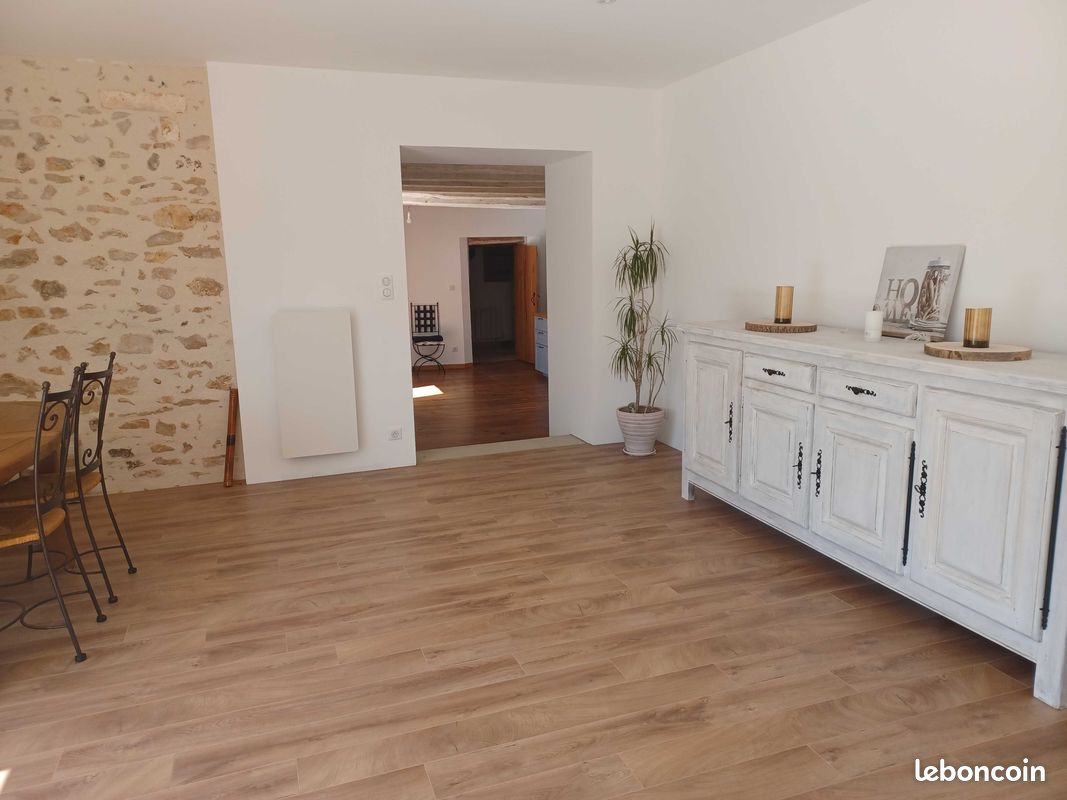 Maison 5 pièces 158 m² - Chasseneuil-sur-Bonnieure 16260 (image principale 2)