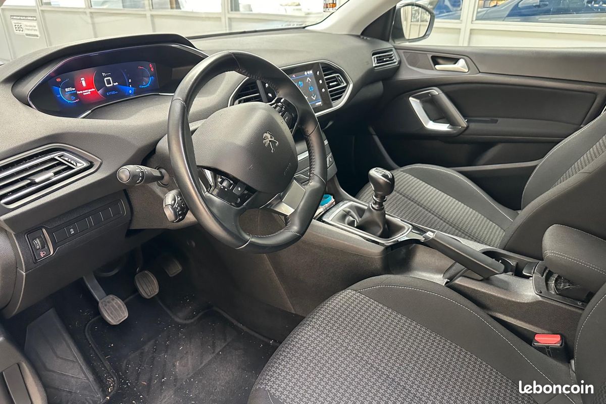 PEUGEOT 308 ACTIVE 130 ch 1.5L BlueHDi S&S (image 6)