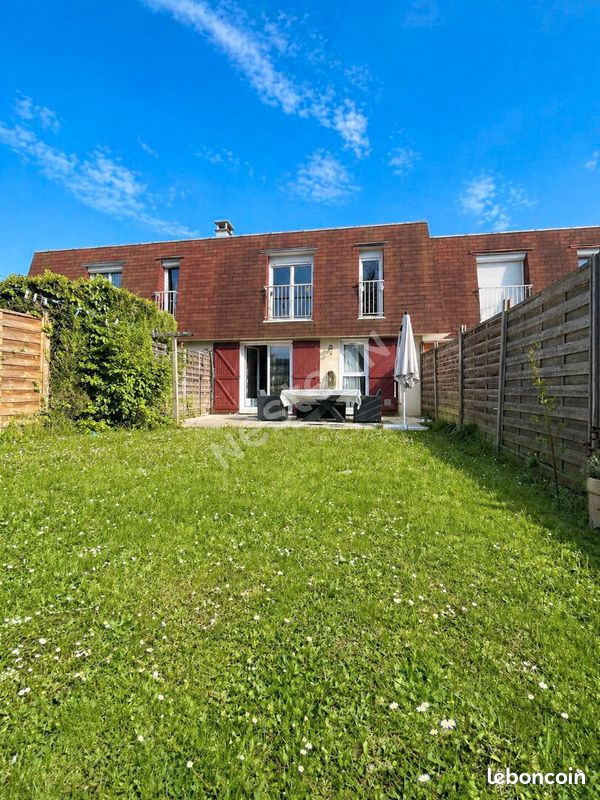 Maison 5 pièces 85 m² · à Fosses · 85 m² · 244 950 €