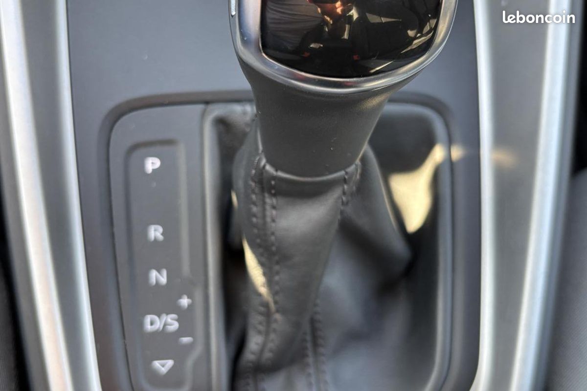 AUDI A1 Sportback 1.0 25 TFSI - 95 - BV S-Tronic SPORTBACK 2019 Advanced COULEUR RARE (image 19)