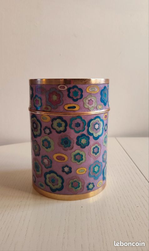Fabienne Jouvin Paris, rare vase réalisé des images