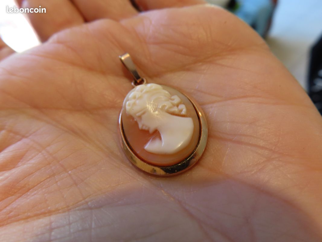 Pendentif Camée Femme Magnifique Plaqué Or Jaune - Bijou Ancien Occasion