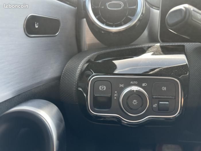 Mercedes Classe A 180 136CH AMG LINE 2°MAIN + CARPLAY + CAMERA (image 16)