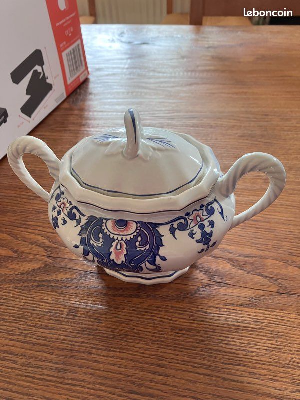 Vend ensemble cafetière, sucrier, pot à lait »SALINS VIEUX ROUEN « (image 3)