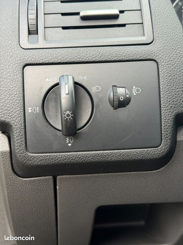 FORD C-Max Ghia DIESEL 1ER MAIN (image 12)