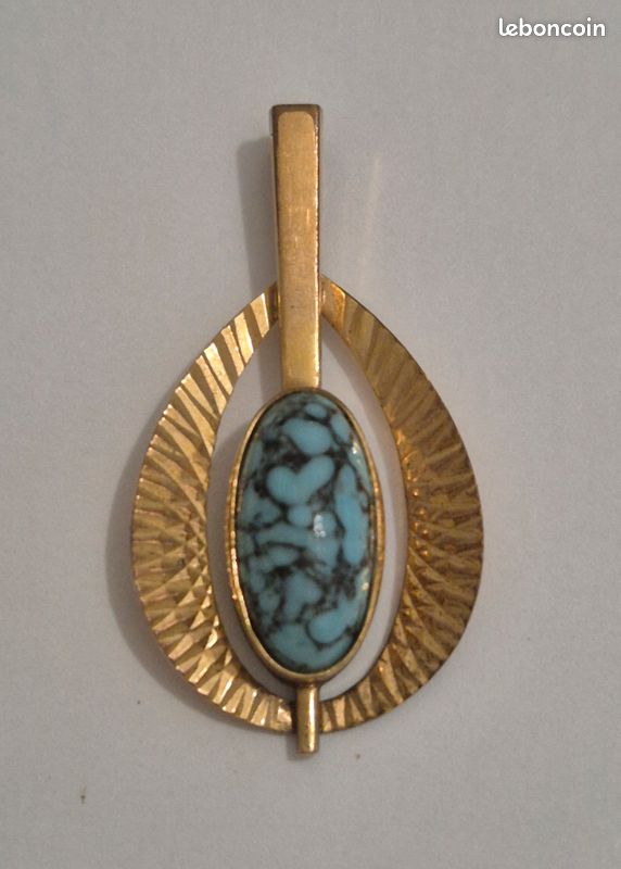 Pendentif Le Chat 16mm Plaqué Vermeil et Laminé Or Pendentif Le Chat 16mm Plaqué Vermeil et Laminé Or