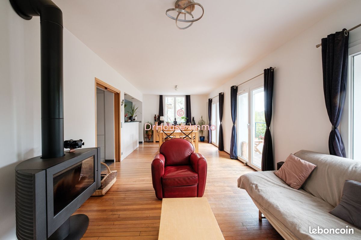 Maison 8 pièces 247 m² · à La Celle-Saint-Cloud · 247 m² · 1 290 000 €