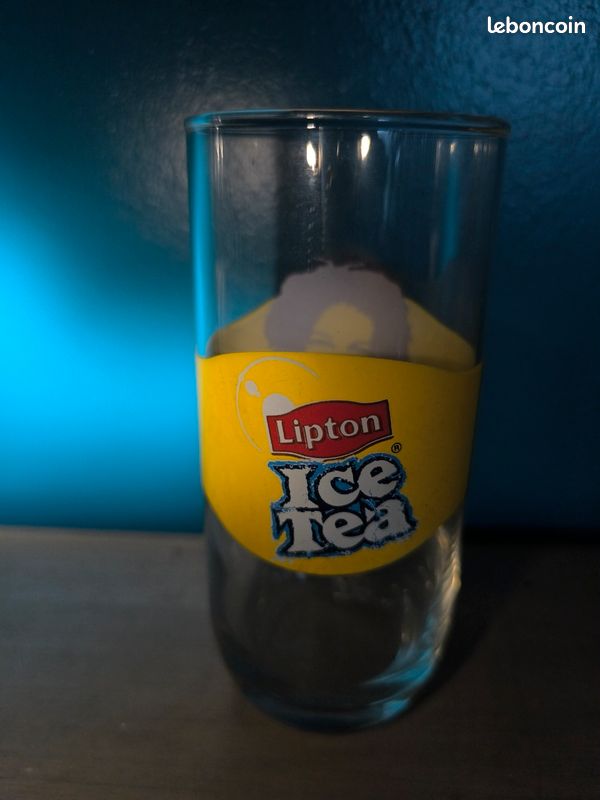 Verre Lipton ice tea (image 1)