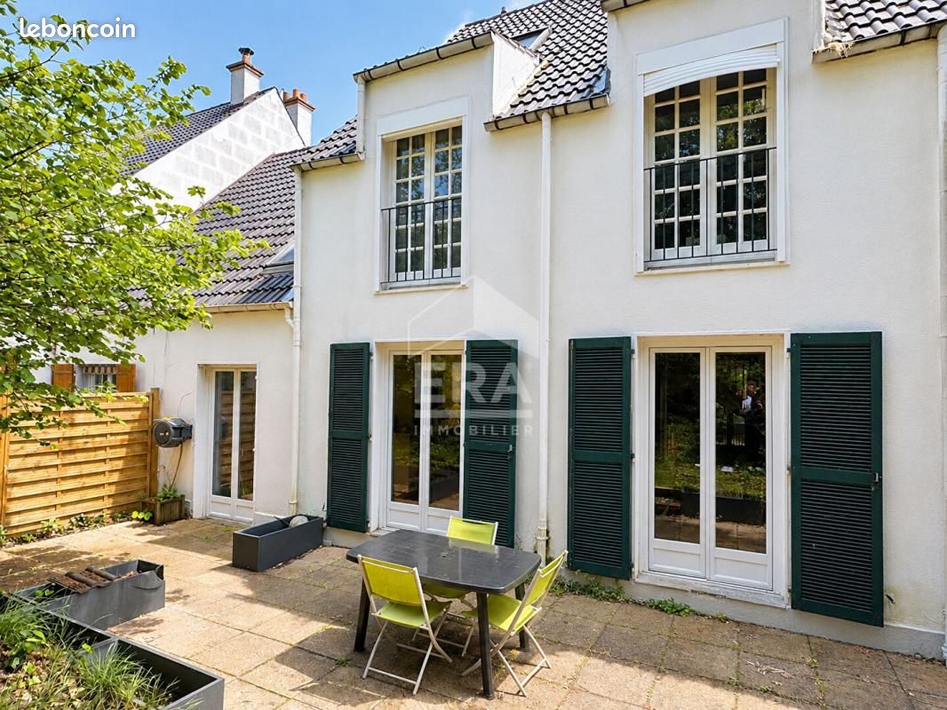 Maison 5 pièces 118 m² · à Dammarie-les-Lys · 118 m² · 260 000 €