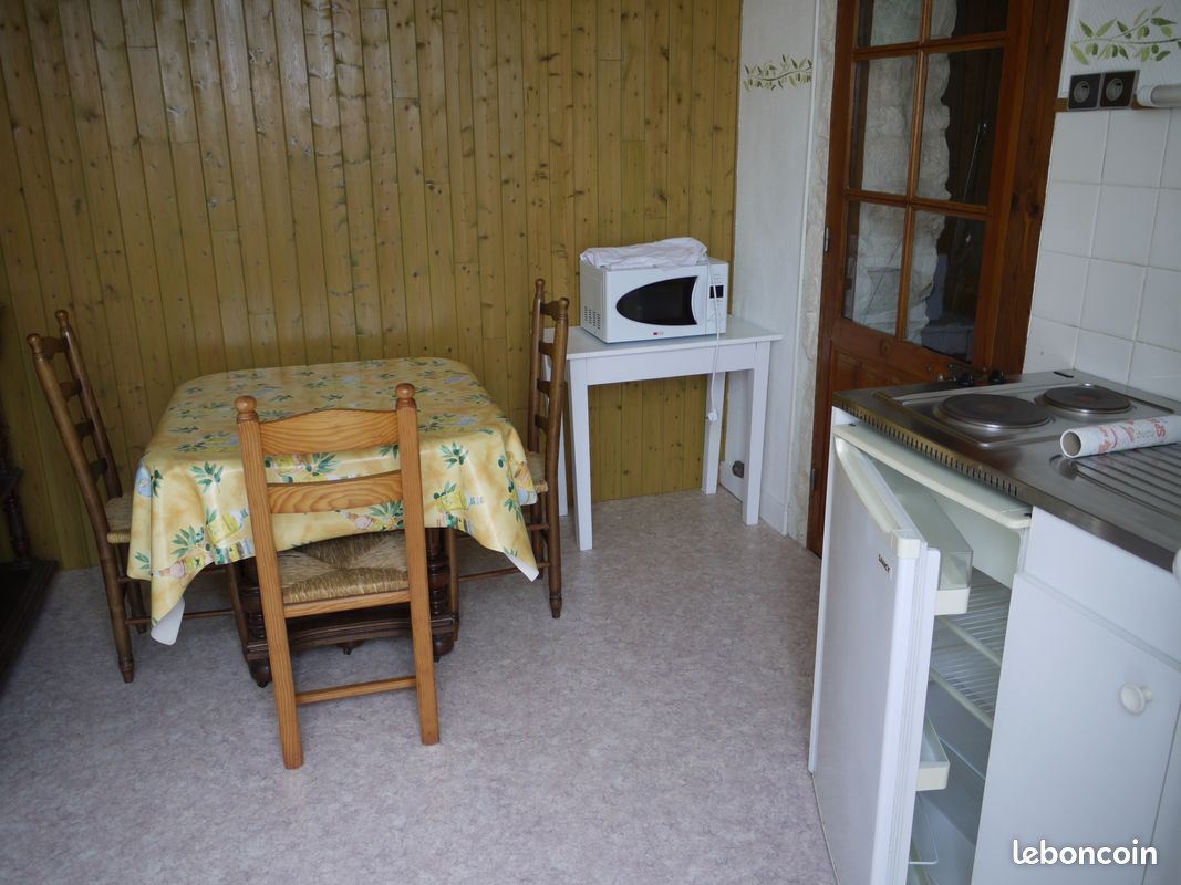 Appartement 3 pièces 35 m² · à La Rochelle · 35 m² · 650 €