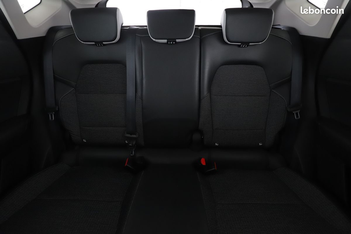 Renault Captur 1.6 E-Tech Plug-in Intens 160 ch (image 10)